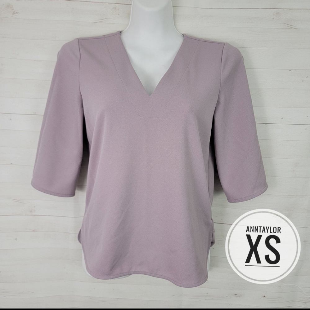 XS Ann Taylor Lavender Top
